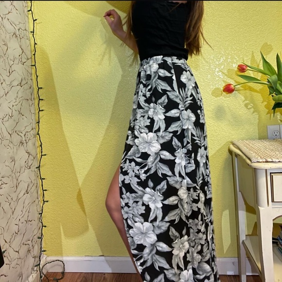 Skort - Picture 3 of 4